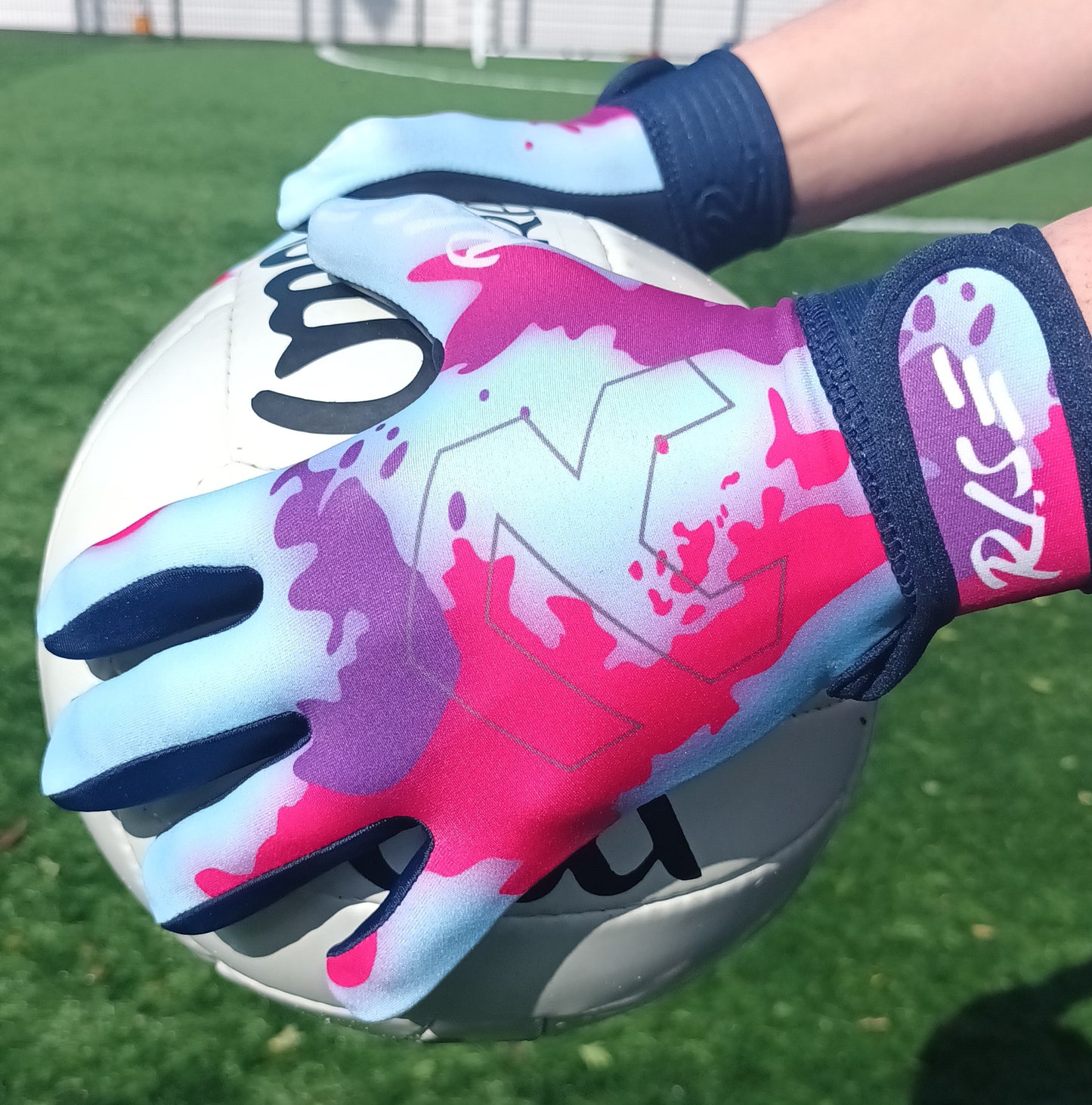 Rise Vapor Gaelic Gloves