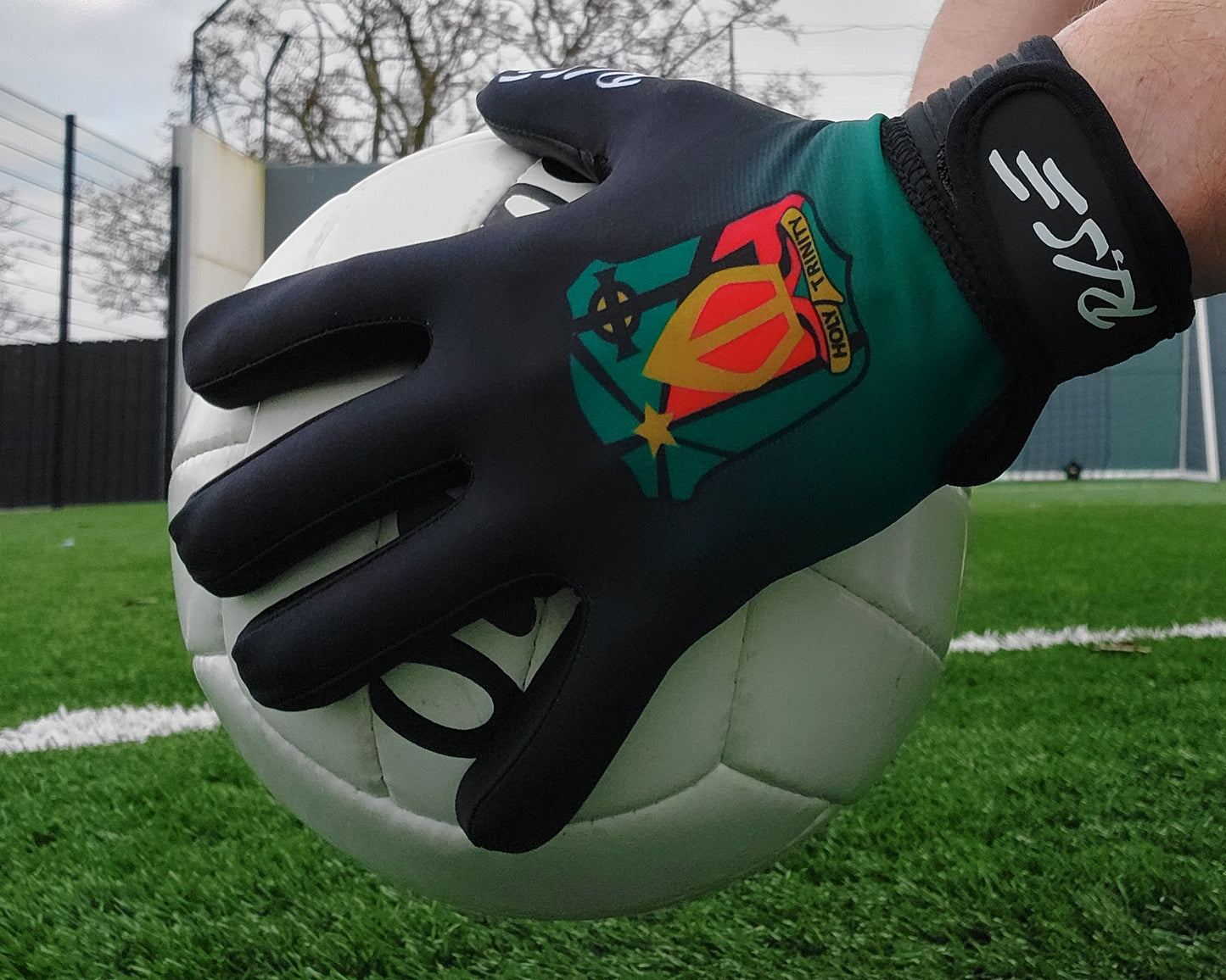 Rise Holy Trinity Gaelic Gloves