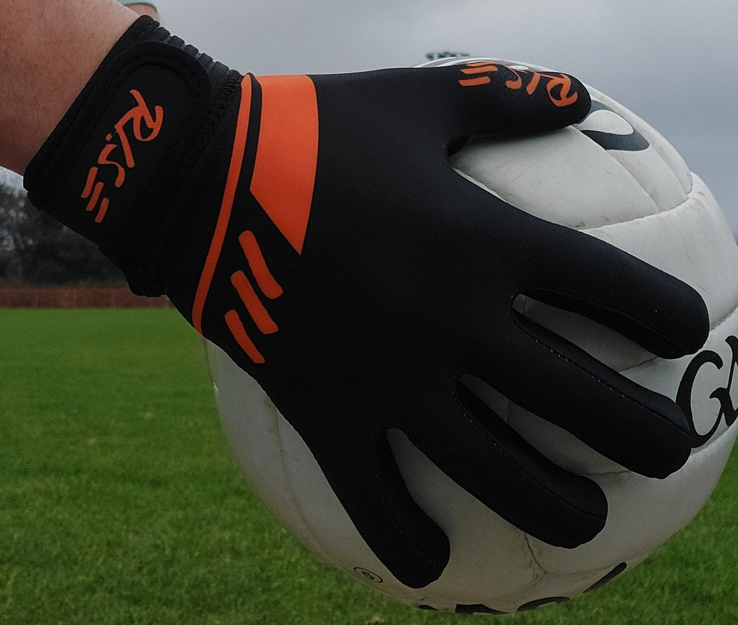 Orange Rise SL 2 Gaelic Gloves
