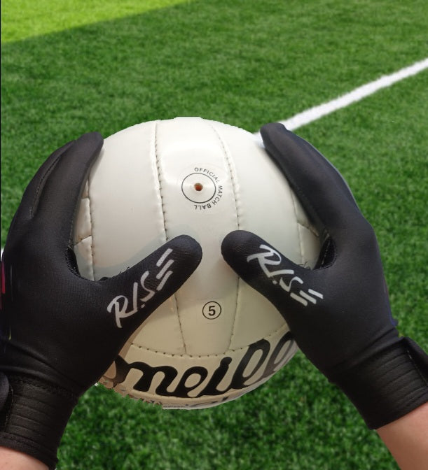 Rise Blaze Gaelic Gloves